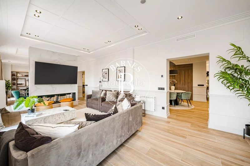 Foto 85ad27d0-d181-4244-8849-36940a7902db. Piso en Almagro Madrid