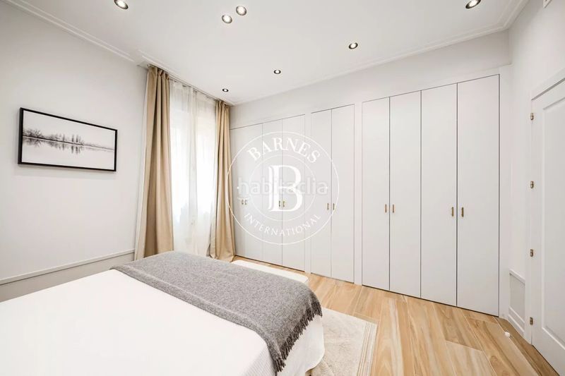 Foto 8adaa41e-b479-4ac1-b119-3768dc25a84d. Piso en Almagro Madrid