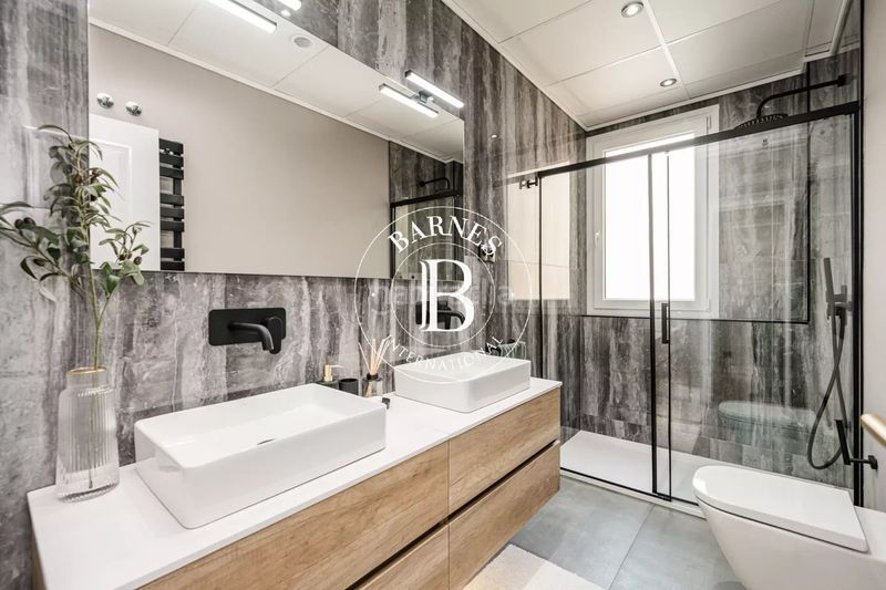 Foto a4e53bed-fa45-4da7-8dde-d6c376f37f46. Piso en Almagro Madrid
