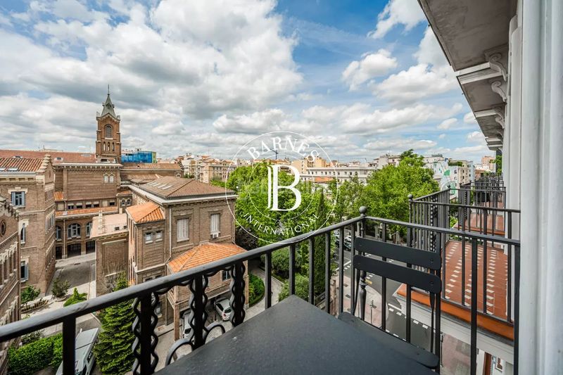 Foto c40572b7-93eb-43e0-9ba6-2d2510d30de5. Piso en Almagro Madrid