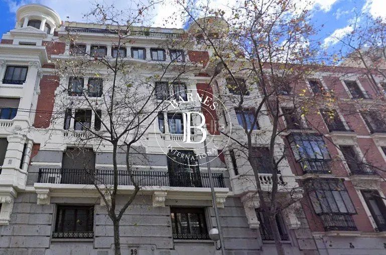 Foto dfd1fb63-7459-4e02-8f3d-1ba90ec1ace8. Pis amb calefacció a Recoletos Madrid