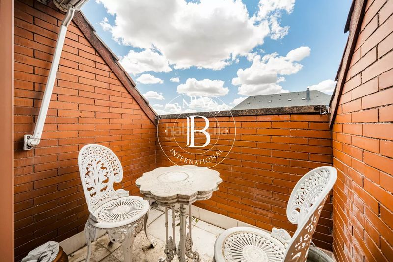 Foto 049bf577-35bd-4353-8233-0f12022db79a. Piso en Castellana Madrid