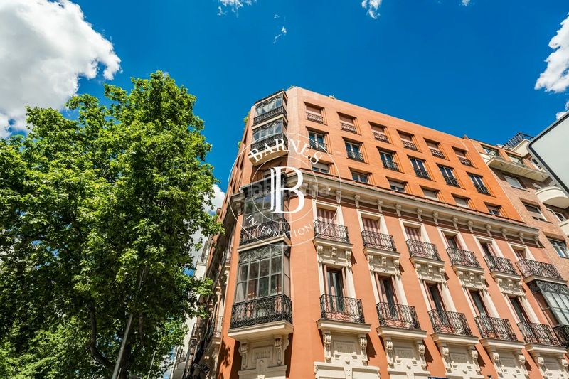Foto 7c9fcc6a-8517-4680-8b69-d60a9e0b60f9. Piso en Castellana Madrid