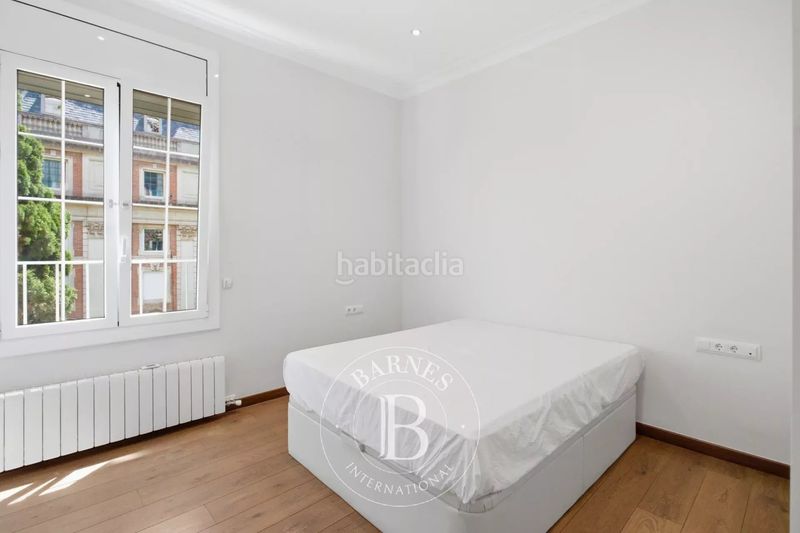 Foto e7ab2c54-ff06-4f93-beea-d0fc523eff2f. Pis amb calefacció aparcament a Pedralbes Barcelona