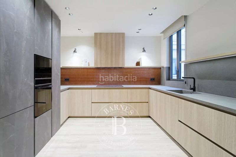 Foto 1c219d87-9956-41d2-8948-d0444a3c27da. Pis amb calefacció a Dreta de l´Eixample Barcelona
