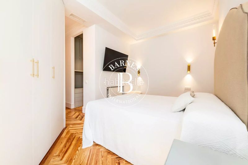 Foto 9cf1f0d8-3101-4745-a33d-83b363d6958b. Alquiler piso en Cortes-Huertas Madrid