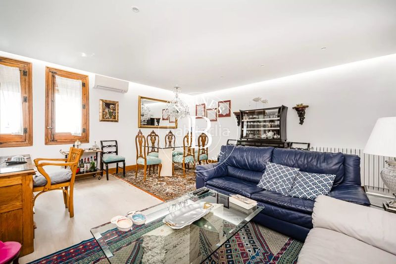 Foto 0a2d3313-c084-4925-8d61-4139282ba377. Piso en Almagro Madrid
