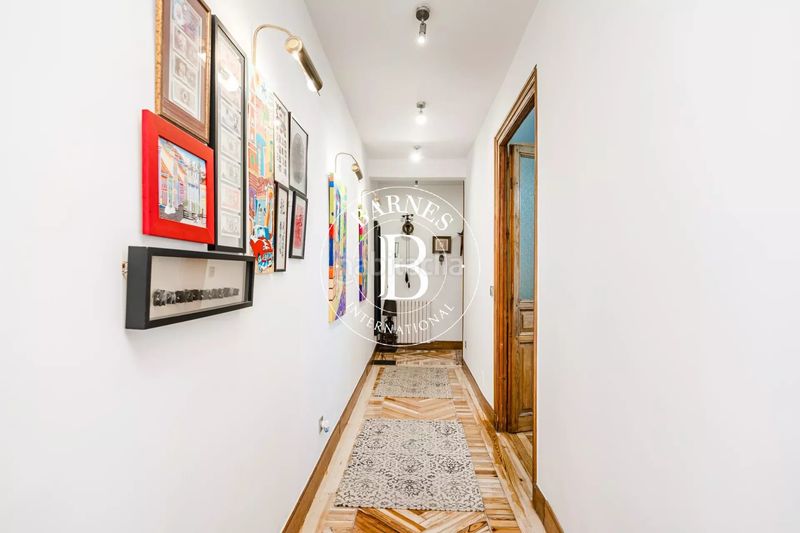 Foto 50ed89fb-244a-41c2-8047-596fb5d0673c. Piso en Almagro Madrid