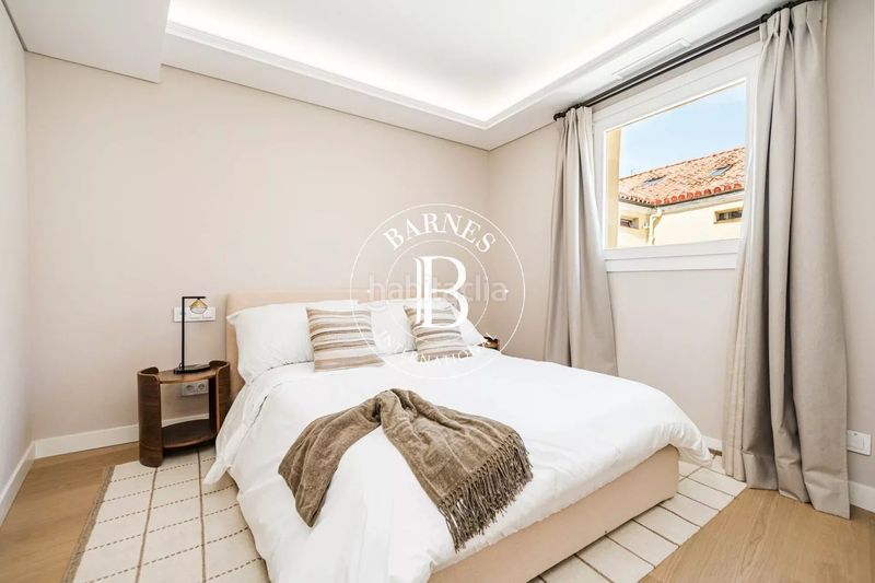 Foto c3ae0d81-9de1-4660-a803-99c26a56f0f8. Piso en Sol Madrid