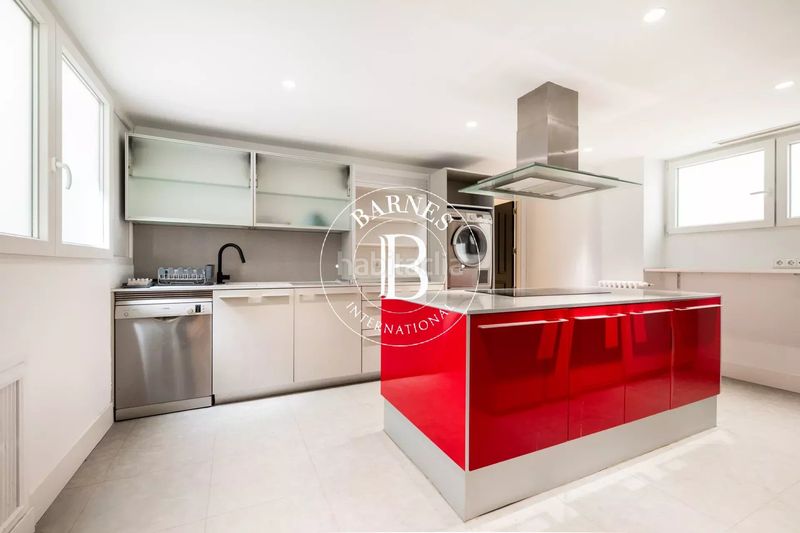 Foto 00a63603-8255-4bae-aa85-0e48594d2925. Rent flat with heating parking in El Viso Madrid