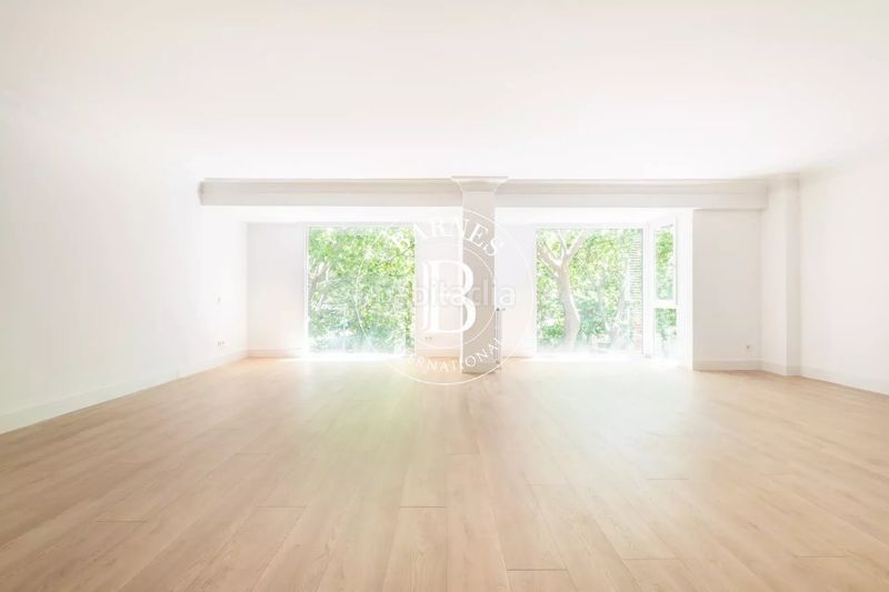 Foto c308b87d-a086-4d22-8012-531c3096d20d. Rent flat with heating parking in El Viso Madrid