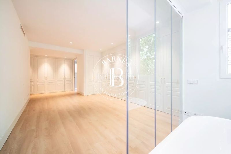 Foto e9bf2d56-1ceb-4123-b079-23f5605f0e2e. Rent flat with heating parking in El Viso Madrid