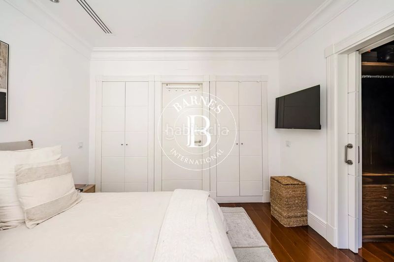 Foto c7ce2776-f27b-459c-8ce5-2e3784b081a9. Piso en Recoletos Madrid