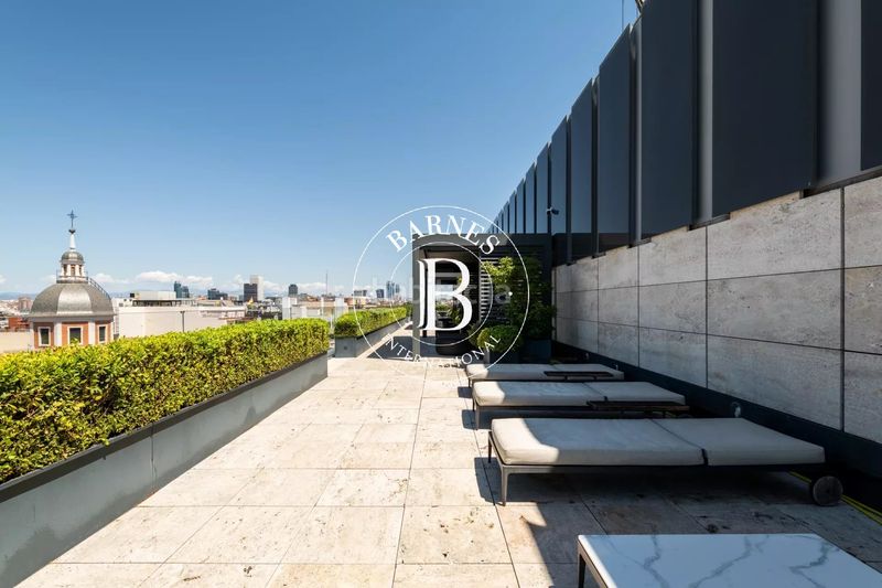 Foto ff1bb5b3-eddd-41f1-8be6-ba331d866cd3. Pis amb calefacció aparcament piscina a Castellana Madrid