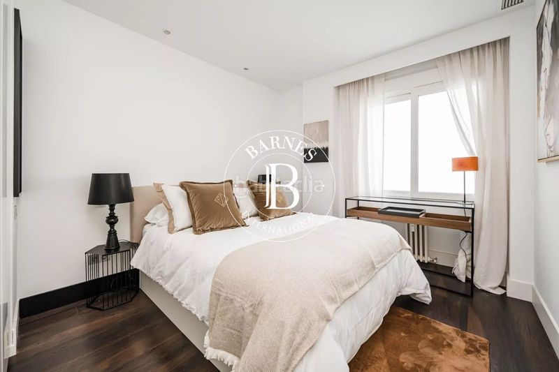 Foto 7266f5ed-5cc7-4fc5-9b73-0920cb440476. Rent flat with heating in El Viso Madrid