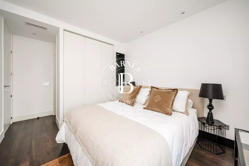 Foto c1b2e2b6-b7cd-42ef-b8d3-7a9fe25ee4ad. Rent flat with heating in El Viso Madrid
