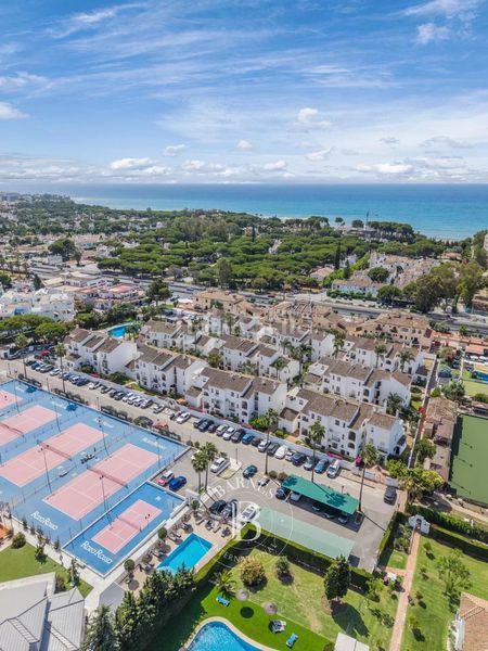 Foto 06ffd30f-0412-4b09-8856-3b3554fc0ef2. Piso en Parque Central Estepona