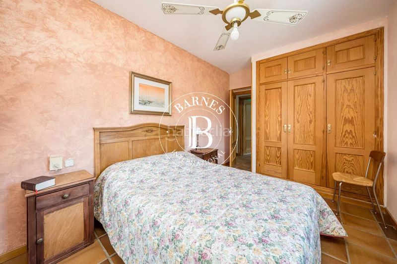 Foto a551da26-6e26-4f43-b86b-2466471c2128. Casa amb calefacció aparcament piscina a Ribatejada