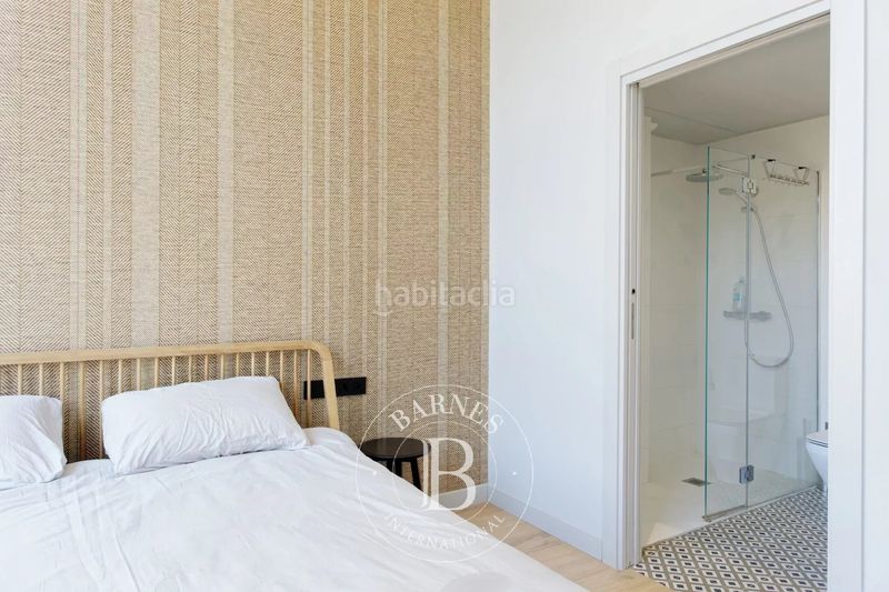 Foto ac7c0bf4-373a-41df-8973-85c78a01b52f. Àtic amb calefacció a L´Antiga Esquerra de l´Eixample Barcelona