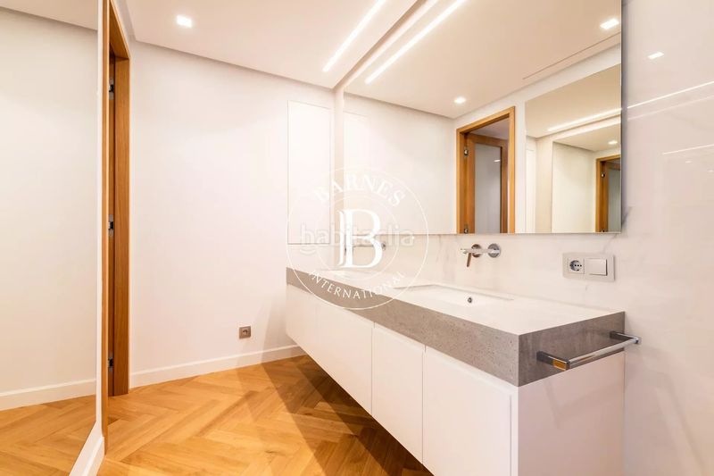 Foto 9990af0b-a864-4987-ac65-9ea68cdc464d. Piso en Goya Madrid