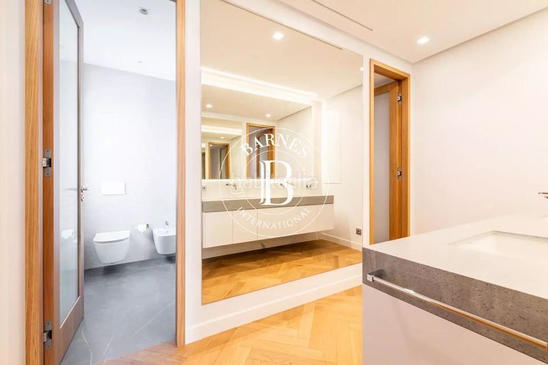 Foto e0a0cdda-e217-428e-bb5e-30805fee5a89. Piso en Goya Madrid