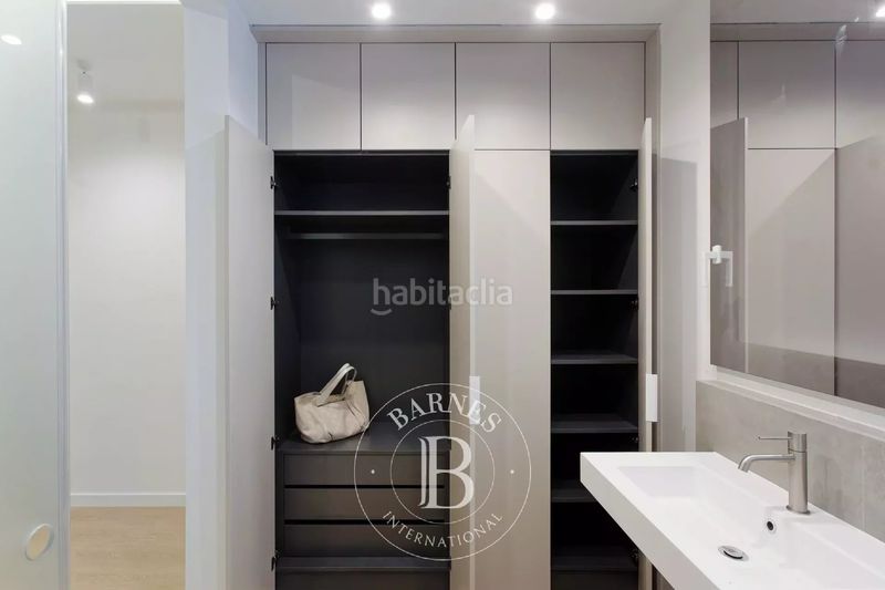 Foto a7c477b2-8105-4bb3-803e-faeeea17e88f. Pis a Vila de Gràcia Barcelona