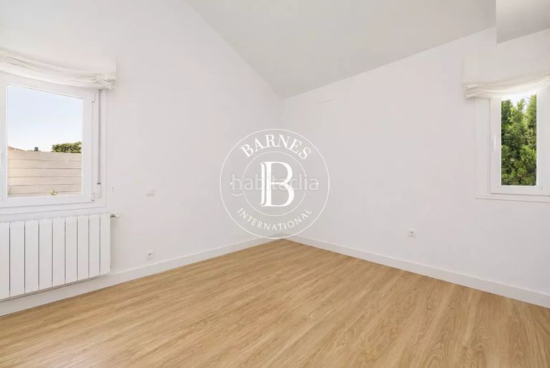 Foto 1a2ef096-ef18-4f9b-98e5-bd133a0a760e. Rent house with heating parking pool in Redueña