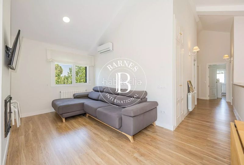 Foto 6d0c80ad-dbc5-4f49-8977-9a3b481081d7. Rent house with heating parking pool in Redueña