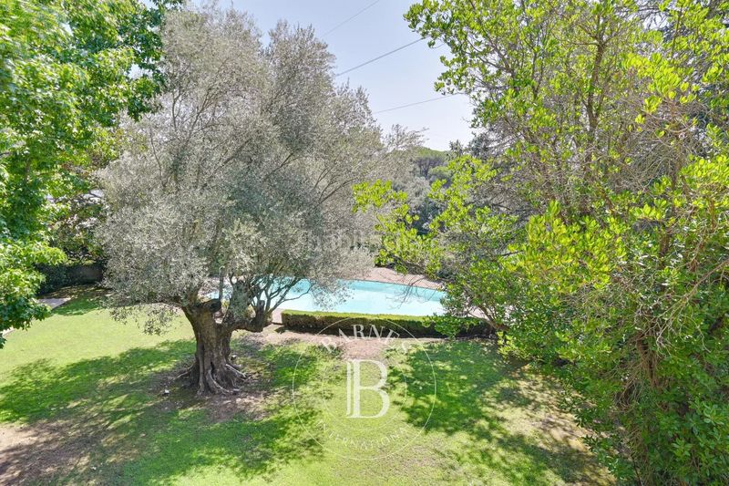 Foto 393f8acb-a696-42ac-bd88-f3f312fae0be. Casa amb aparcament piscina a Palau Girona