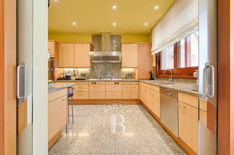 Foto c756cde1-0fd3-4440-aeee-967f4e685014. Casa amb aparcament piscina a Palau Girona