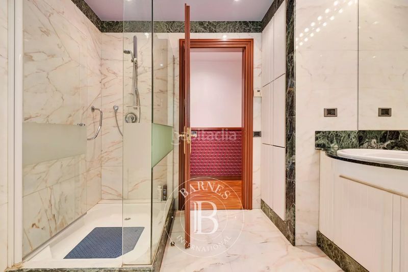 Foto f63bd60a-d625-45e3-94c8-966f3ab2dade. Casa amb aparcament piscina a Palau Girona