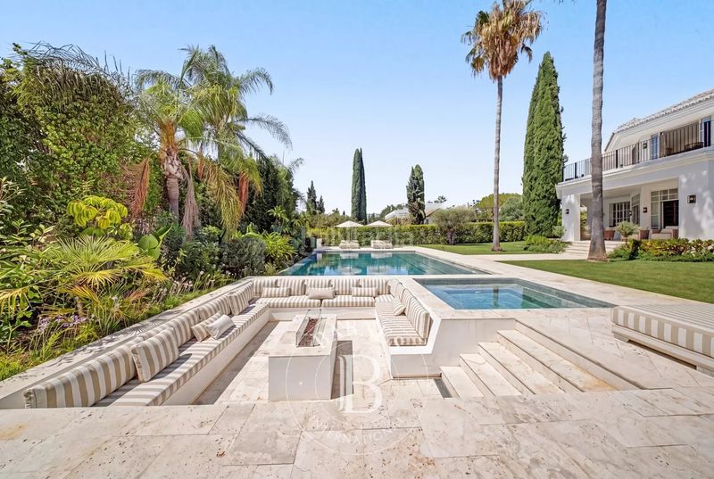 Foto 7d6019c1-248c-48c9-aeee-e209a62b1013. Casa amb calefacció piscina a Las Brisas Marbella