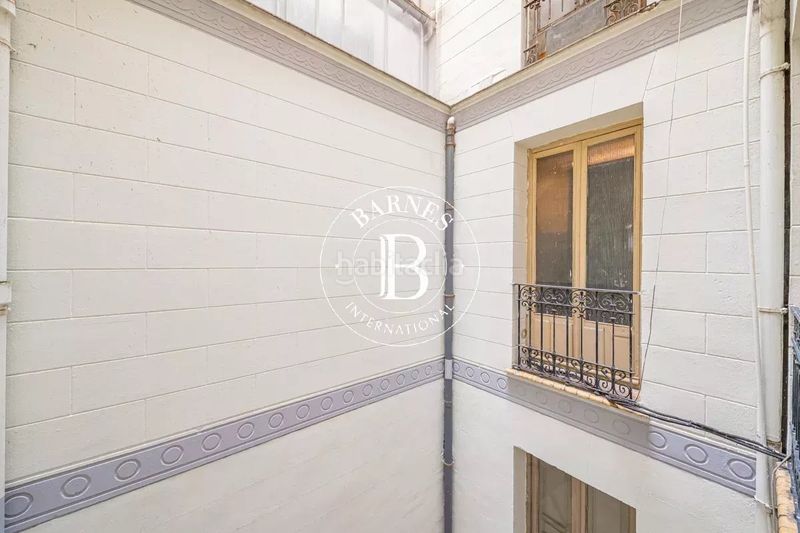 Foto bcb613a0-0981-4450-820f-d79a52fc0ca2. Local comercial a Recoletos Madrid