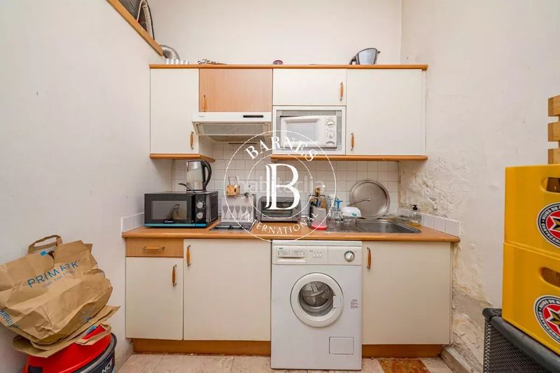 Foto e219116e-f396-47db-8a35-497639ee4010. Local comercial a Recoletos Madrid
