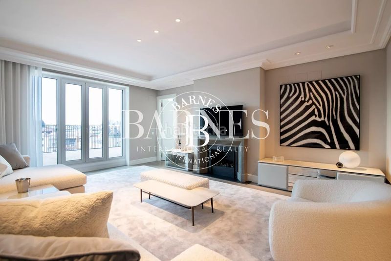 Foto 56025438-2328-4fb3-8019-794c1acc2d4a. Rent flat with heating parking pool in Sol Madrid