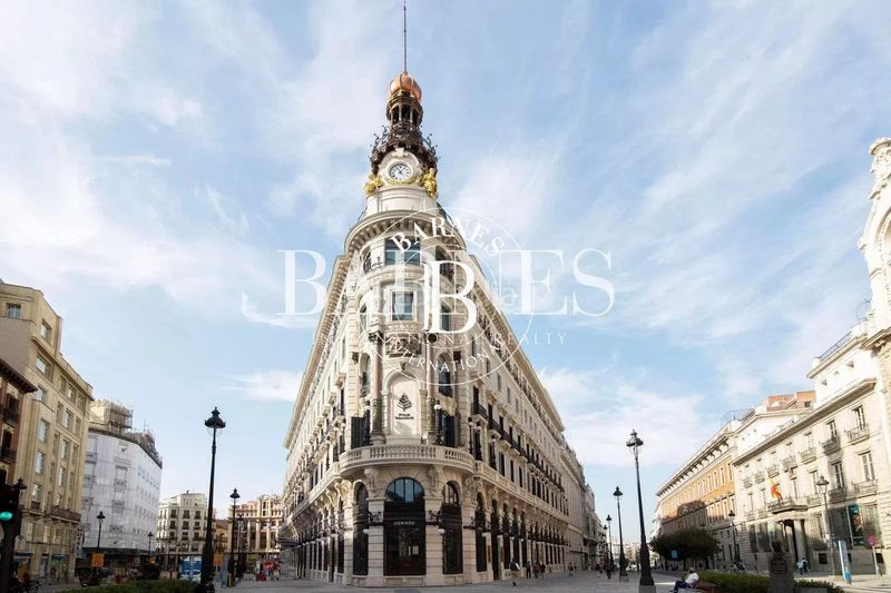 Foto 735af662-694c-4303-8209-c2f2c3a64ccf. Rent flat with heating parking pool in Sol Madrid