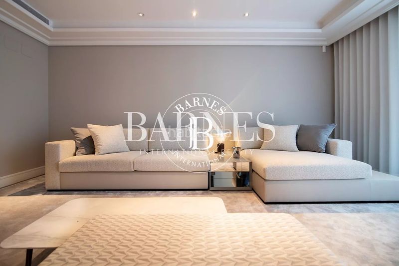 Foto d00cf071-c632-4740-9e97-f1413a0a0d21. Rent flat with heating parking pool in Sol Madrid