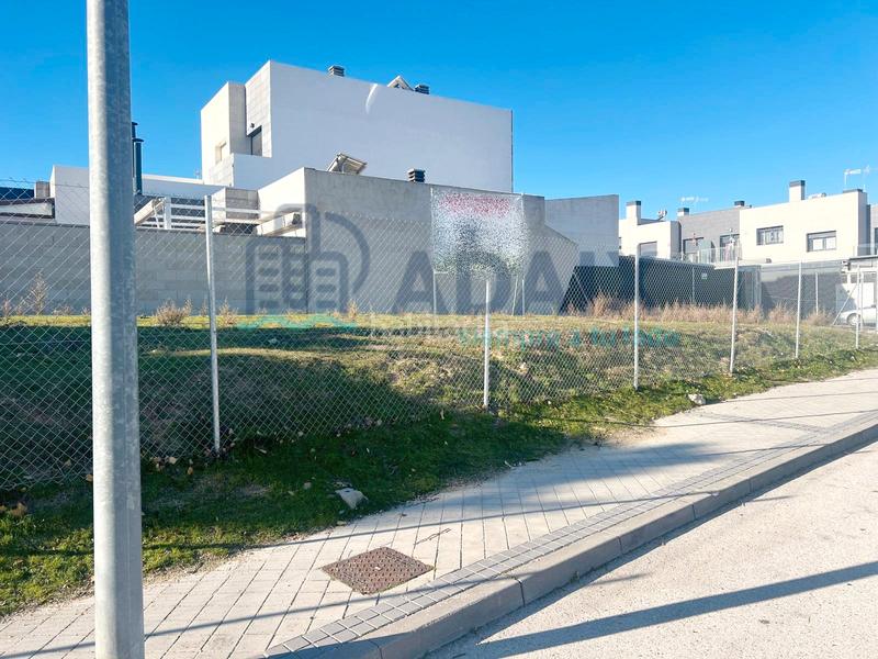 Foto 0ce8dbf8-8e31-4a76-ad8e-a8d64aad08b1. Terreno residencial en calle de zurbarán 11 en La Cárcaba-El Encinar-Montemolinos Arroyomolinos
