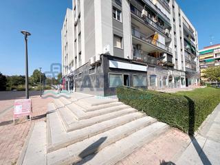 Local Comercial  Calle ro ebro. Local rio ebro  frente al metro