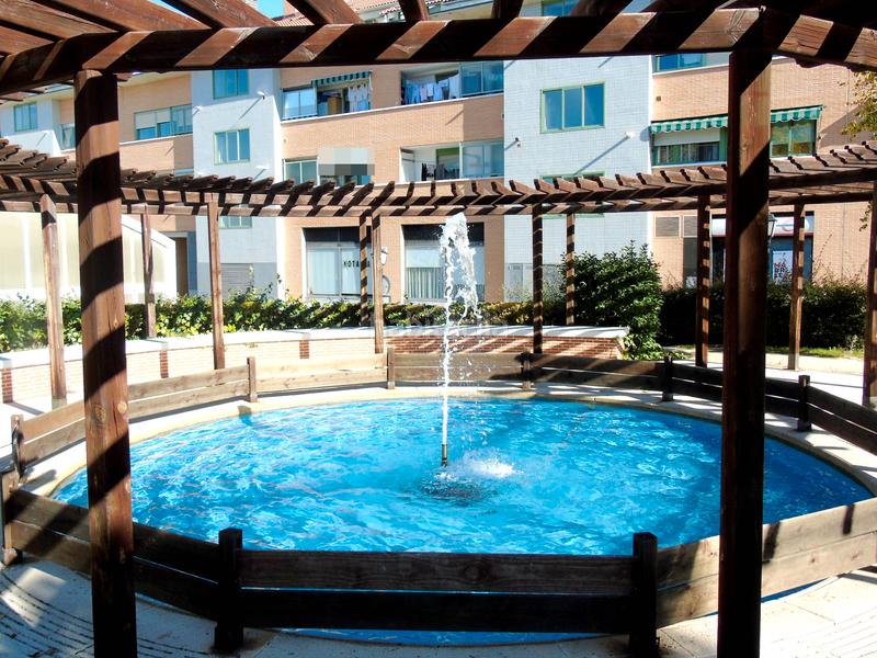 Foto 542422e0-6e10-4fdf-adc0-00b1efa37981. Casa a schiera con camino piscina in Zona El Caño Arroyomolinos