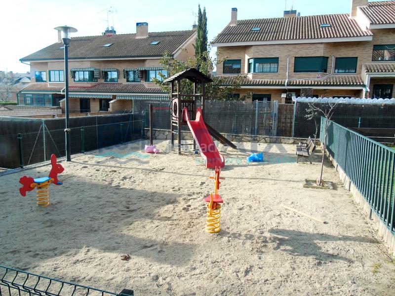 Foto d2629986-6447-4ae8-90a5-2879acbf5333. Casa a schiera con camino piscina in Zona El Caño Arroyomolinos