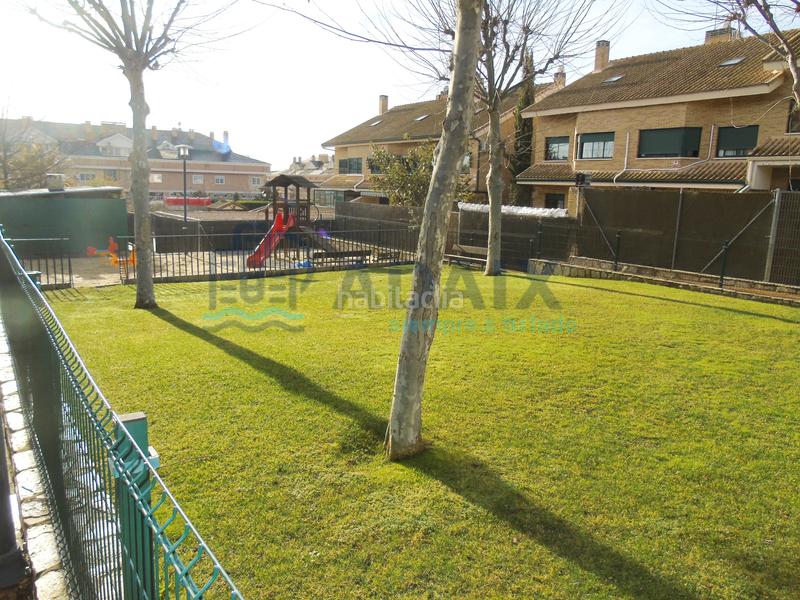 Foto eec6a93e-facb-435f-b481-f4b42fb145c6. Maison jumelée avec cheminée piscine dans Zona El Caño Arroyomolinos