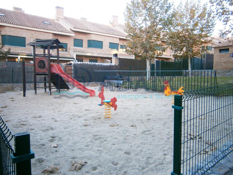 Foto 67580e25-88cf-4cff-93eb-0332180b2076. Semi detached house with fireplace pool in Zona El Caño Arroyomolinos