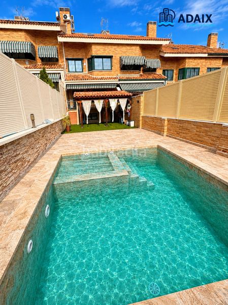 Foto 222ef321-5c3a-479a-ba94-1f77fd576af0. Casa adossada amb aparcament piscina a Zona El Caño Arroyomolinos