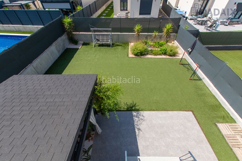 Foto 6bc9e377-bc49-41f3-a580-5a22ae556249. Chalet  independiente en Urbanización El Mediterráneo Arroyomolinos