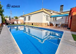 Chalet in Casco Antiguo - La Dehesa - Los Monteros