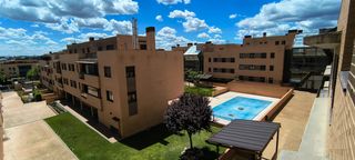 Location Appartement  Calle maría blanchard. Alquiler de preciosa vivienda de 3 dormitorios en el montecillo