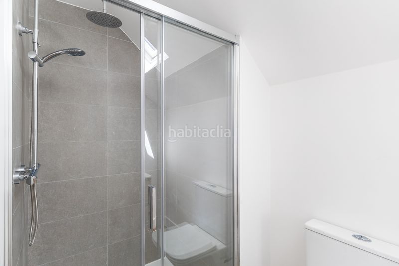Foto a05099c6-7593-45bd-af2b-1d9570f4d046. Casa adossada amb aparcament piscina a Centro Villanueva del Pardillo
