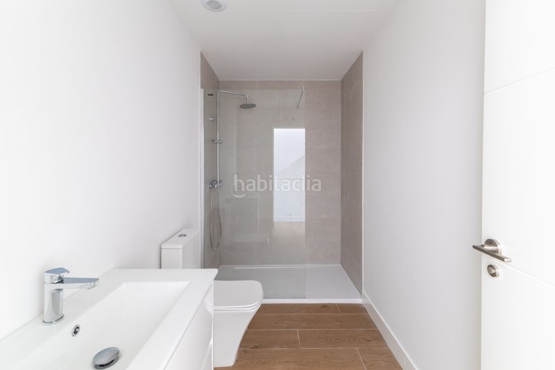 Foto b8656744-dd99-4f90-9551-53daef2fd253. Casa adossada amb aparcament piscina a Centro Villanueva del Pardillo