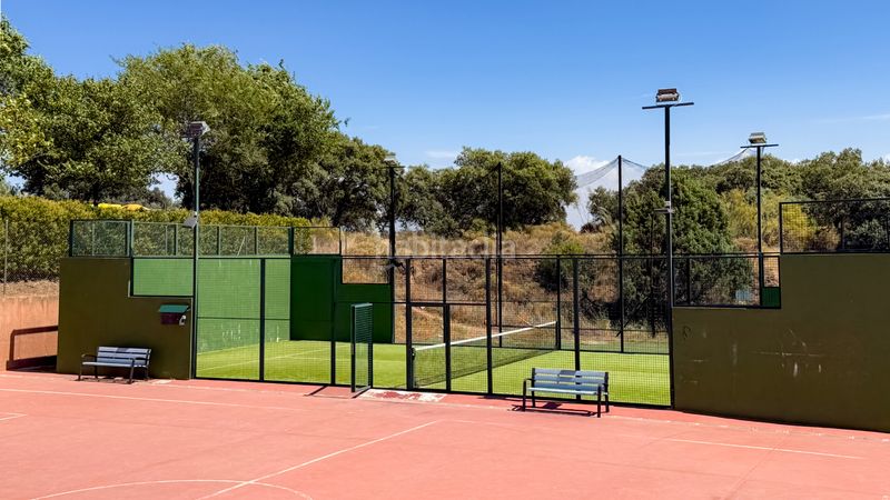 Foto 70fbdf4e-faa0-4164-bd48-86740a4ac556. Xalet amb xemeneia piscina a puerto Galapagar-las cuestas Galapagar
